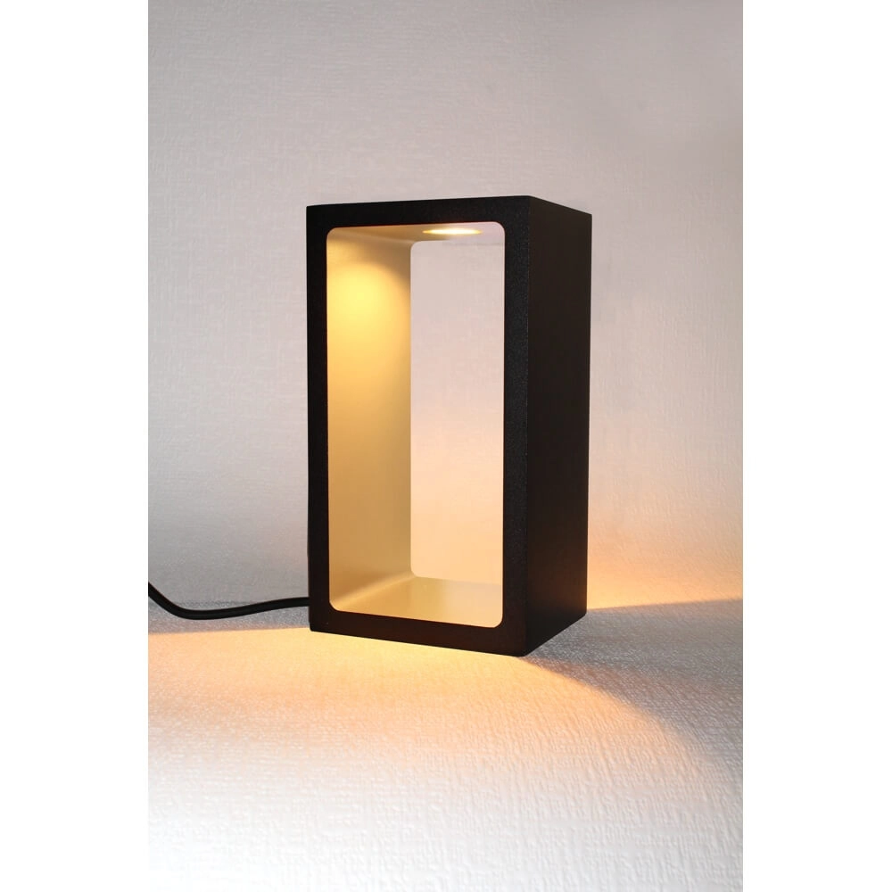 Design-Tischleuchte Corridor schwarz mit gold Artdelight 8720701100008