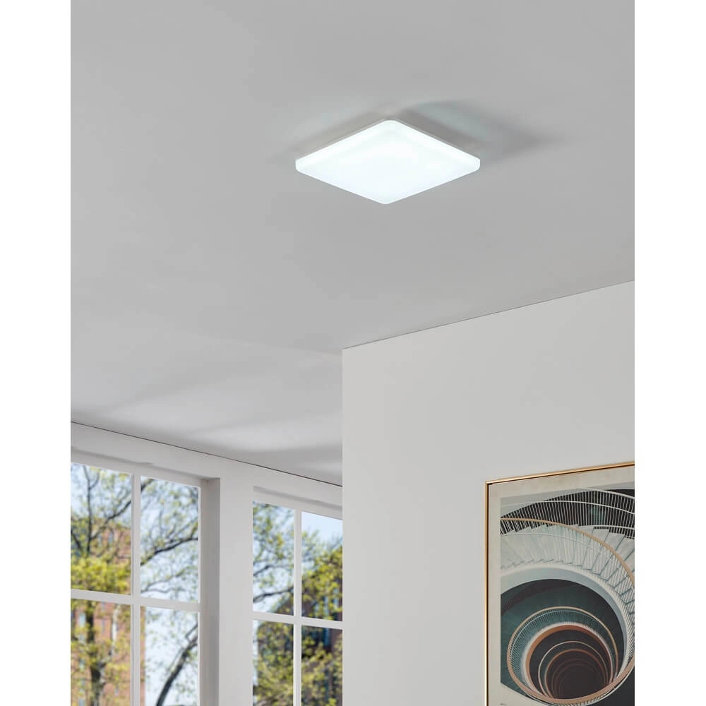 Quadratische Deckenleuchte Castagneto 31 x 31cm weiß Eglo 9008606313235