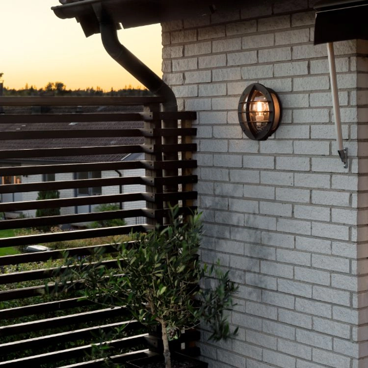 Außenleuchten Oden Plug Mit Power Outlet KonstSmide 7318305167506