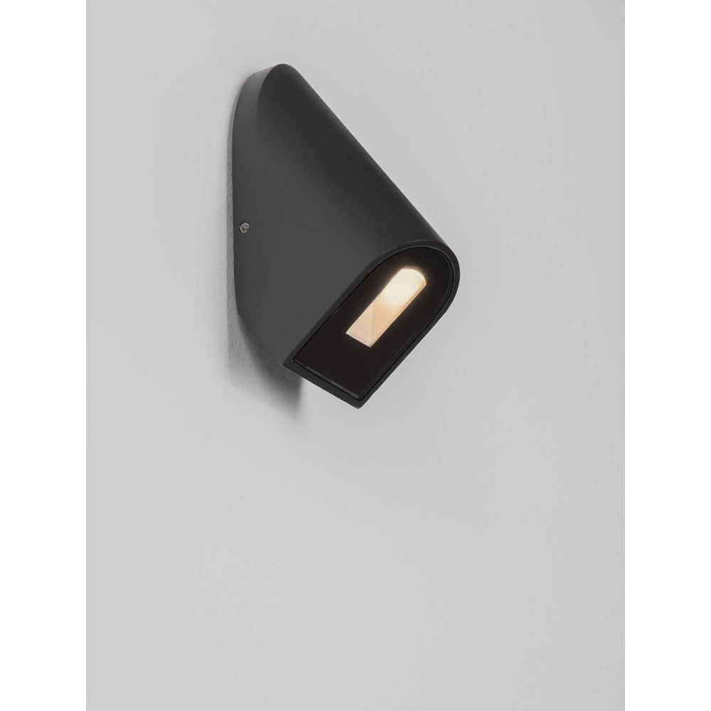 Schlanke Wandleuchte Soren schwarz Lyora 5212017481610