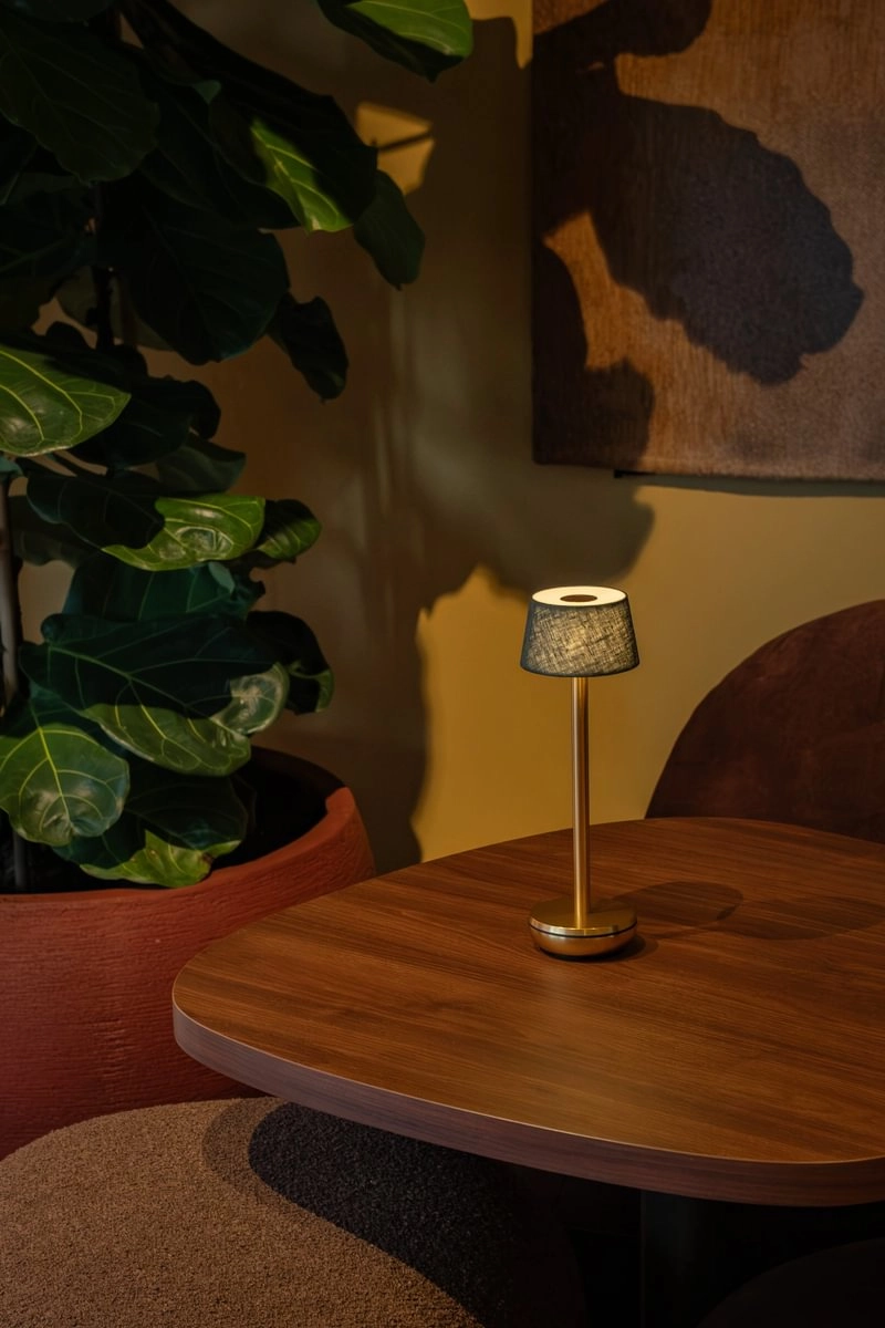 Air Gold/Emerald Linen Wiederaufladbare Tischlampe Humble 8721154303534