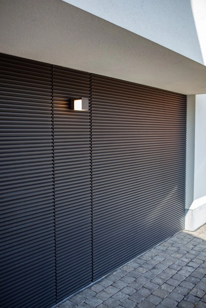 Schwarze Design-Wandleuchte Cuba einzel Lutec 6939412011578