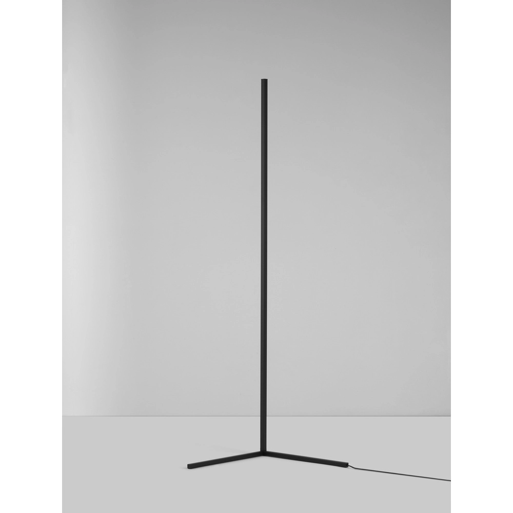Stehlampe V-Line schwarz Lyora 5212017433404