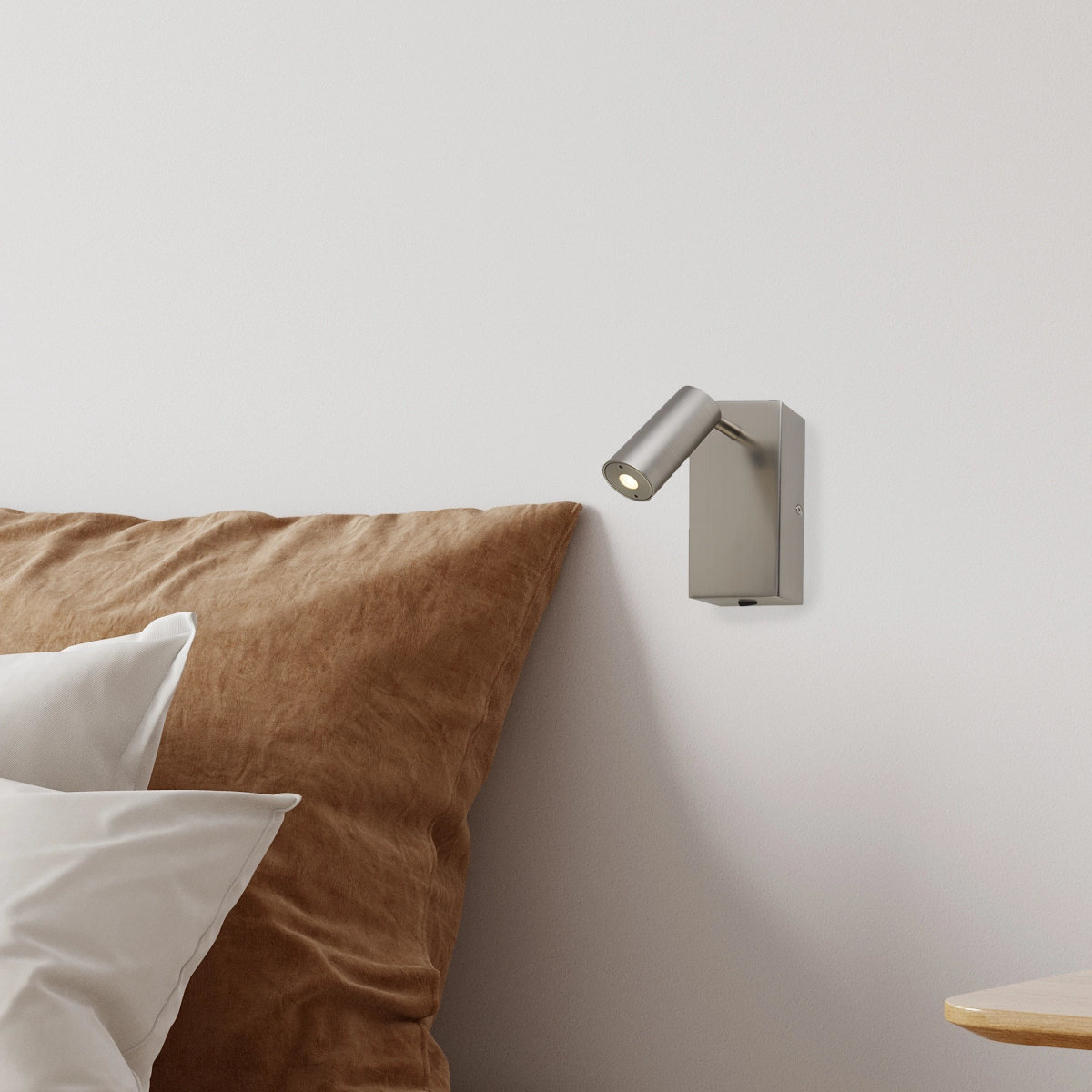 Nachttischlampe Victoria Nickel mit Steckverbinder Lyora 5053423308722