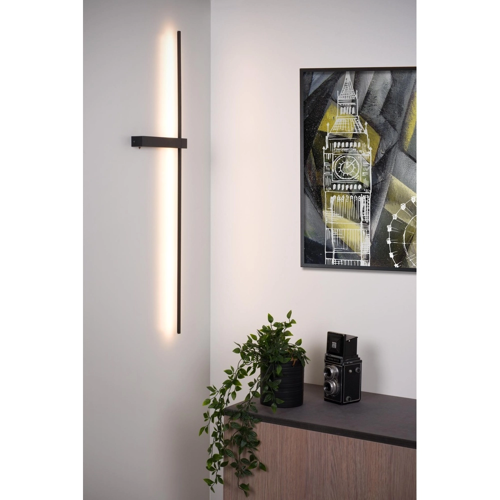 Elegante Wandlampe Segin Schwarz 90 cm Lucide 5411212126917