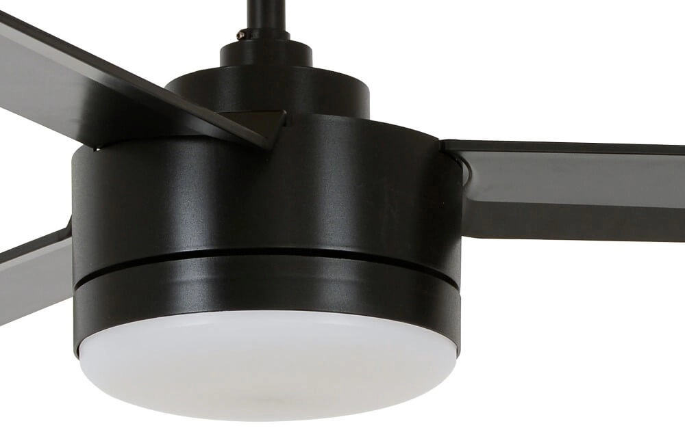 Schwarzer Ventilator mit Lampe Lagoon Ø 132cm IP55 Beacon 9333509136521