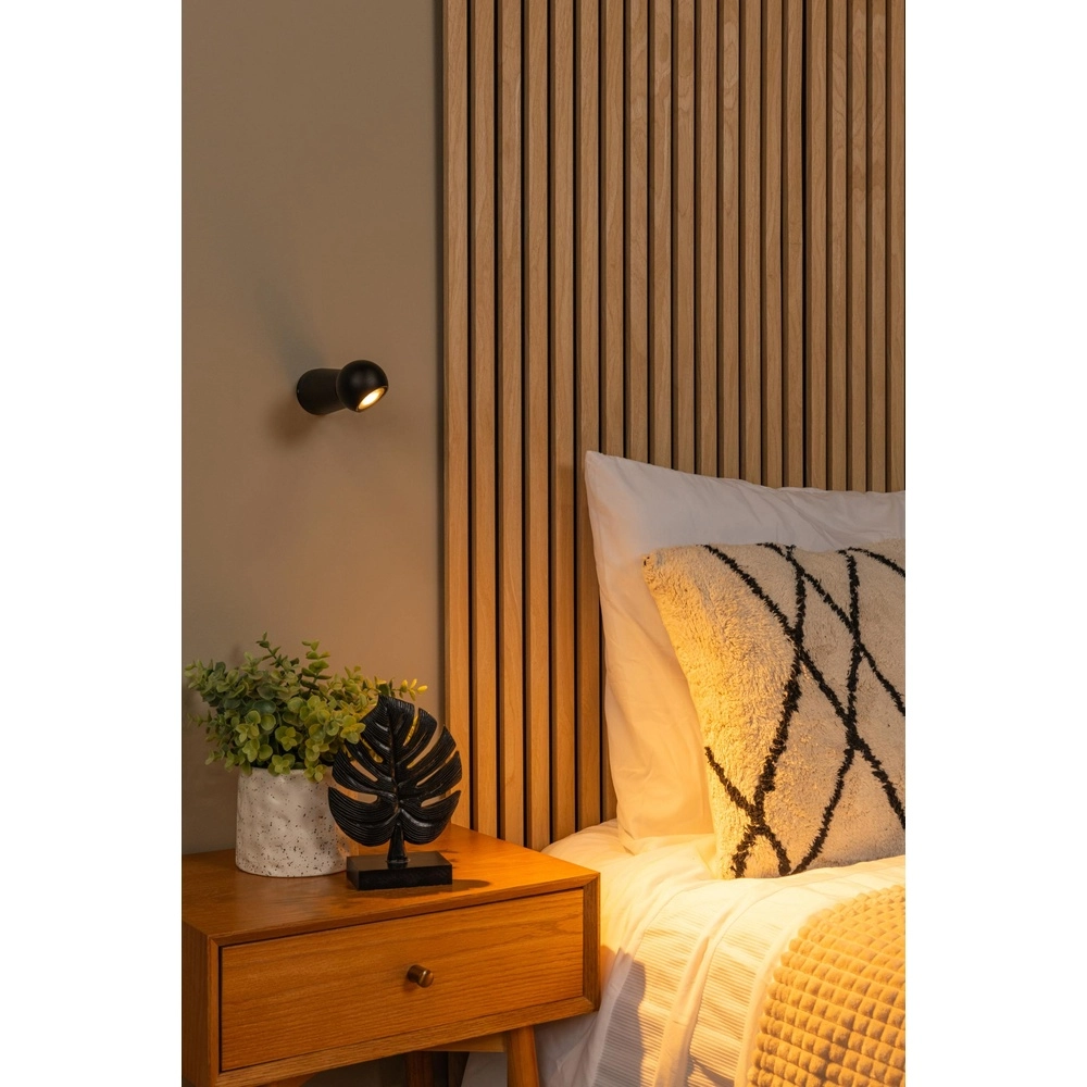 Wandlampe im Badezimmer Ipsos schwarzes IP54 Lucide 5411212334008