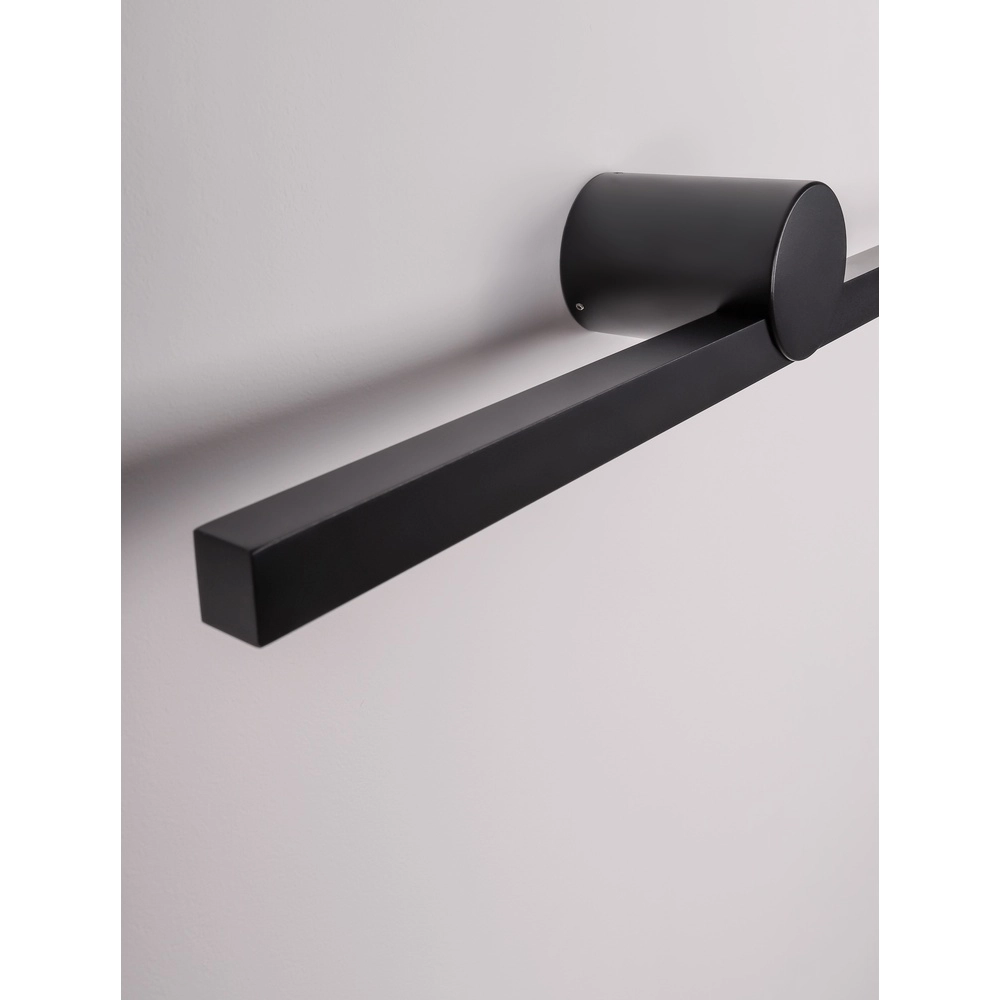 Design-Wandleuchte Breggo schwarz 61cm Lyora 5212017447401