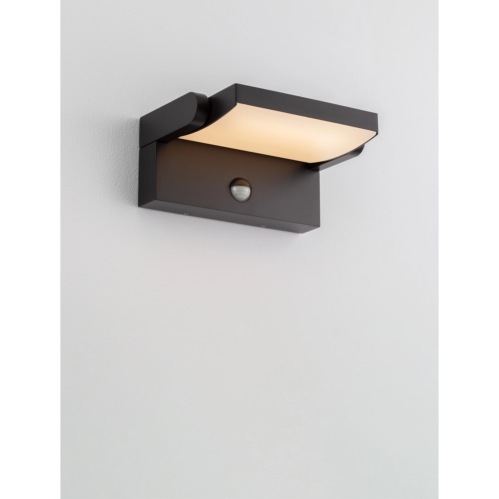 Design-Wandleuchte Gerber Schwarz mit Sensor Lyora 5212017447432