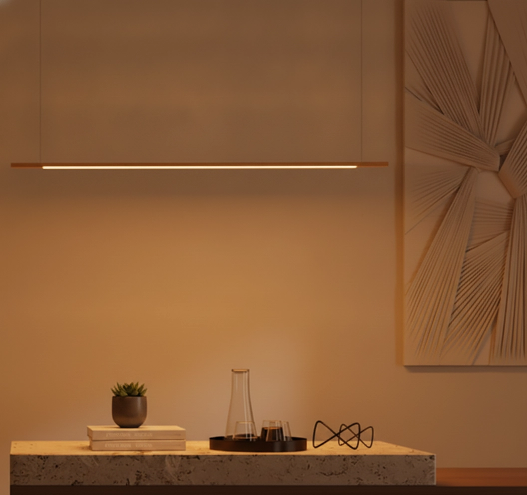 Schlanke Pendelleuchte Brillia gold 120cm
