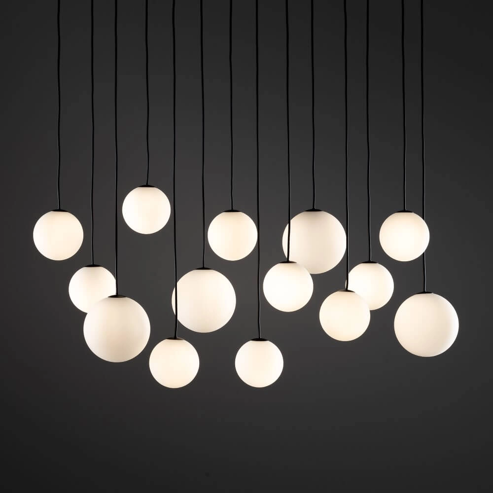 14-flammige Pendelleuchte Snowball schwarz mit weißem Glas Lyora 5903139114080