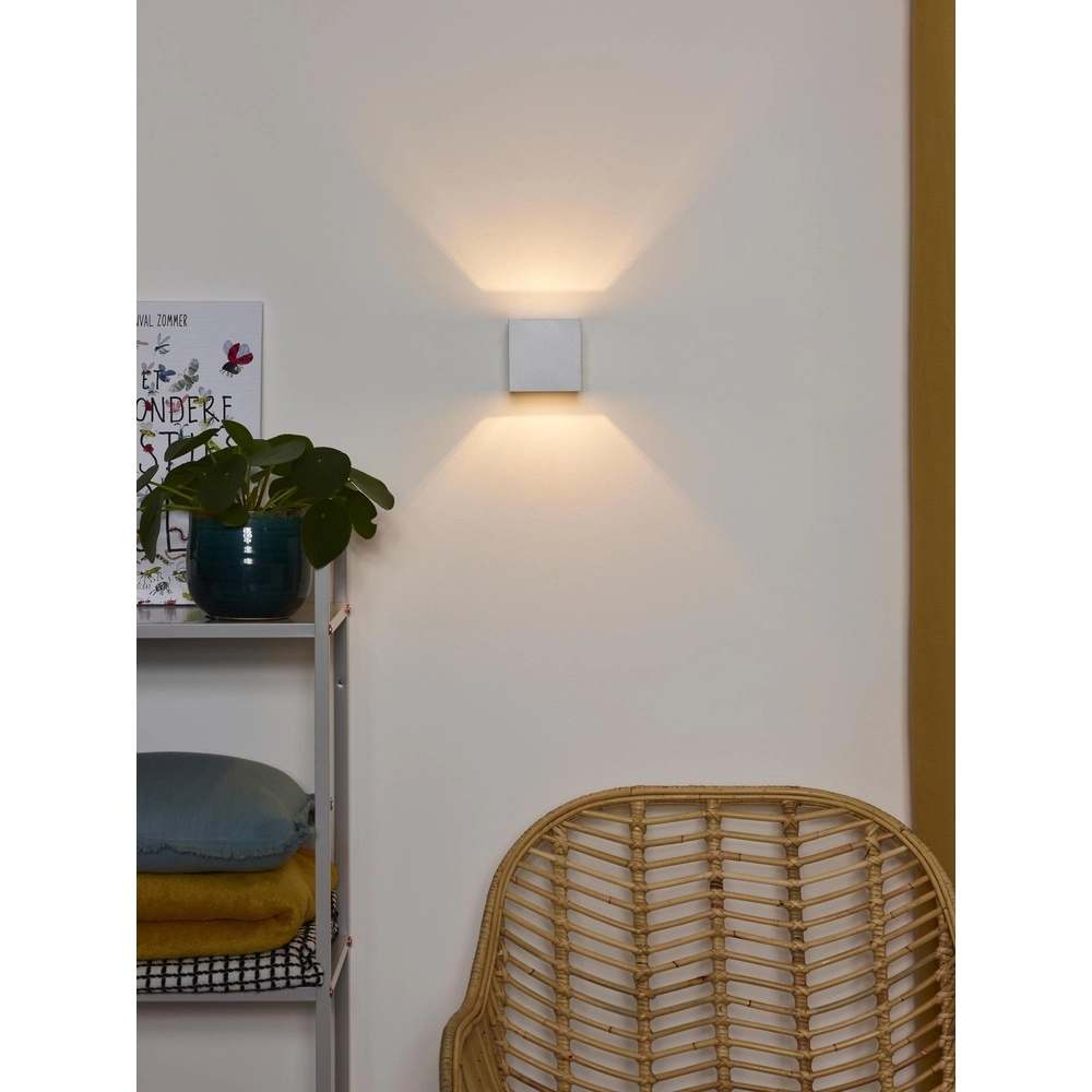 Design-Wandspot Devi Quadratweiß Lucide 5411212091611